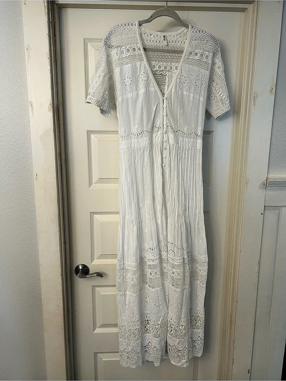 Spell & The Gypsy Saharan Embroidered Eyelet Maxi Dress in White Size Large - Picture 6 of 11